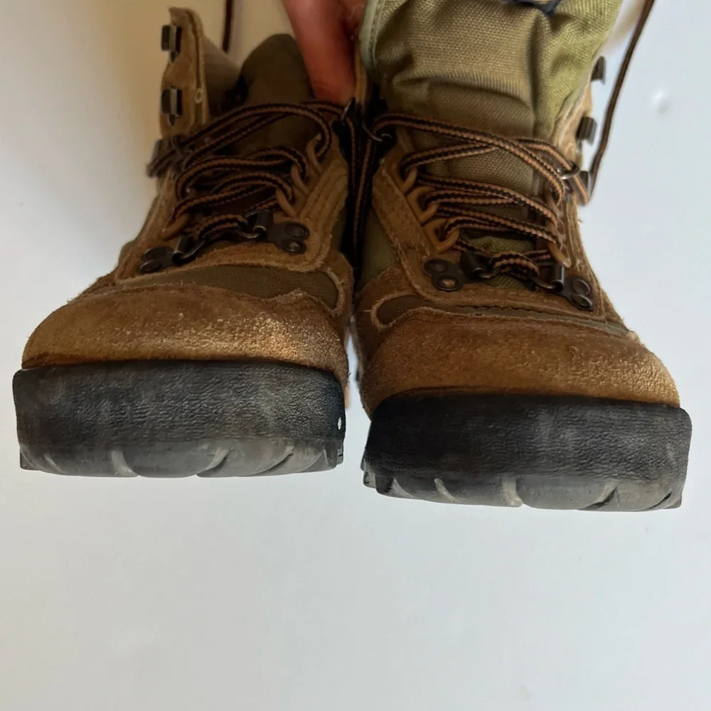 Vasque Men's Sundowner 7582 Hiking Mountaineering Lace Up Boots - Size 7.5